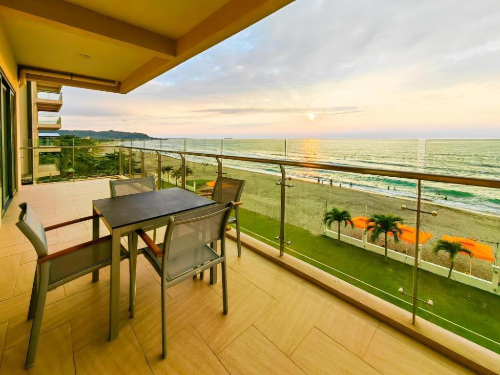 Awesome Hotel San Juan (La Union) Exterior foto